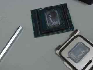 i9-7900X打破硅脂散热记录 超频至5.7GHz