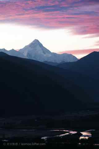 唯美夕阳下的贡嘎山手机壁纸