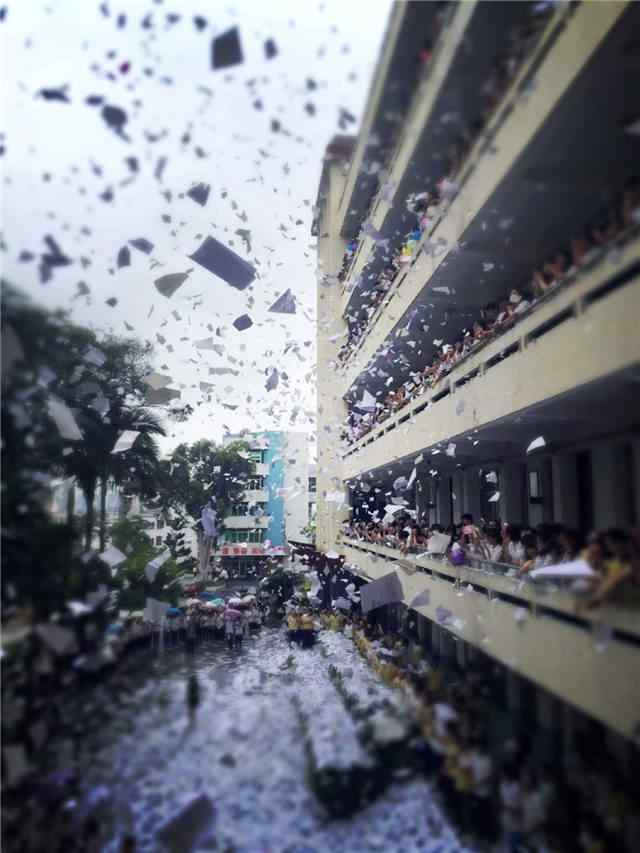 开学季之不曾遗忘的校园风景手机壁纸