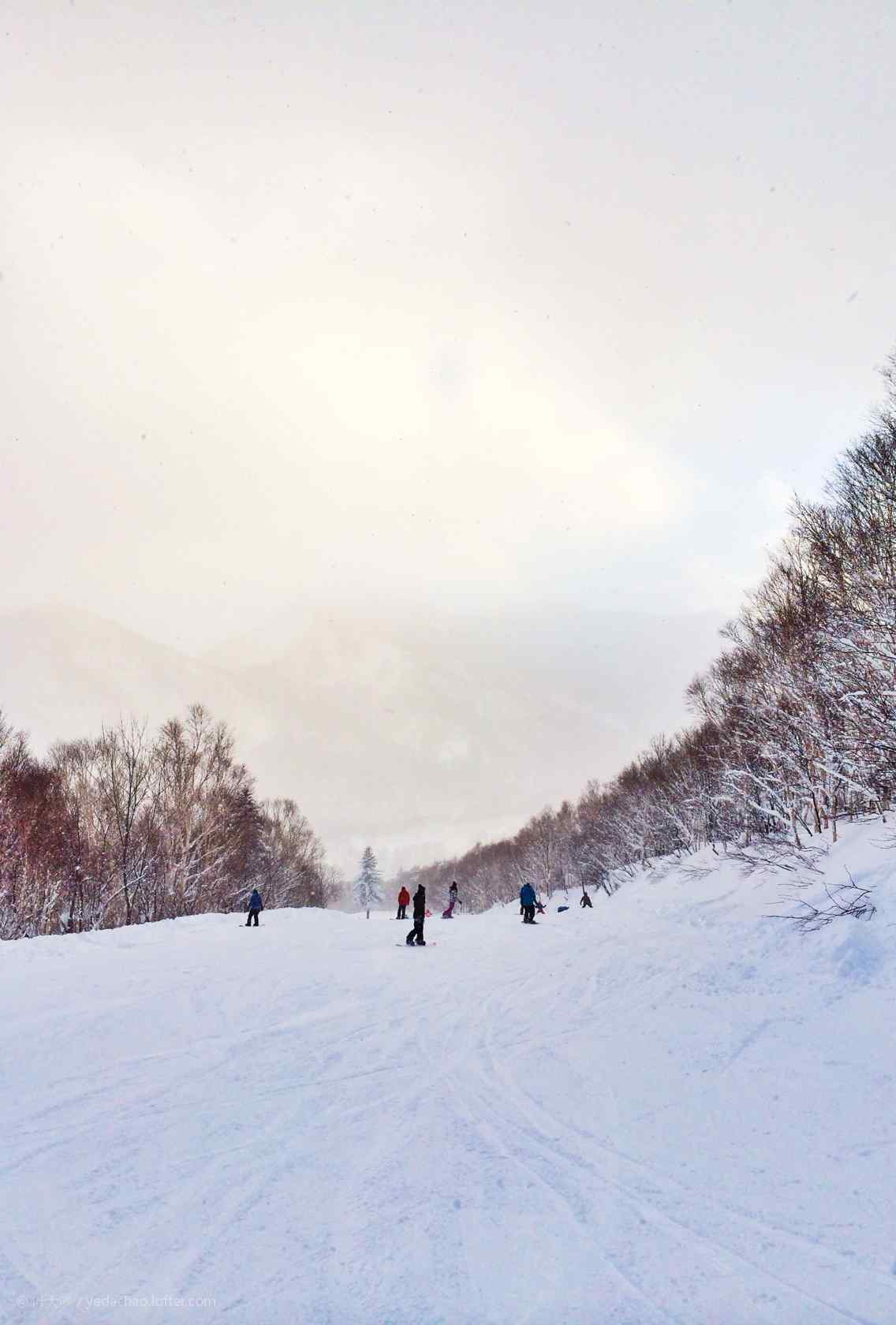 黄昏滑雪场手机壁纸