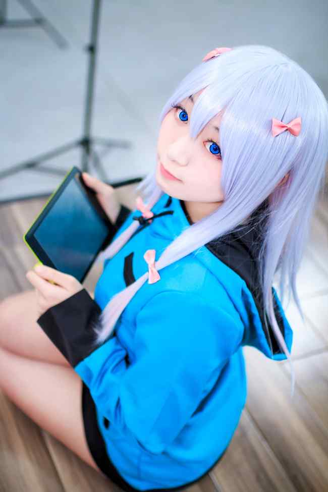 甜美少女cosplay和泉纱雾手机壁纸