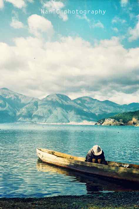 小清新泸沽湖风景手机壁纸