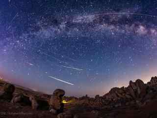 唯美流星雨划过星空动态屏保