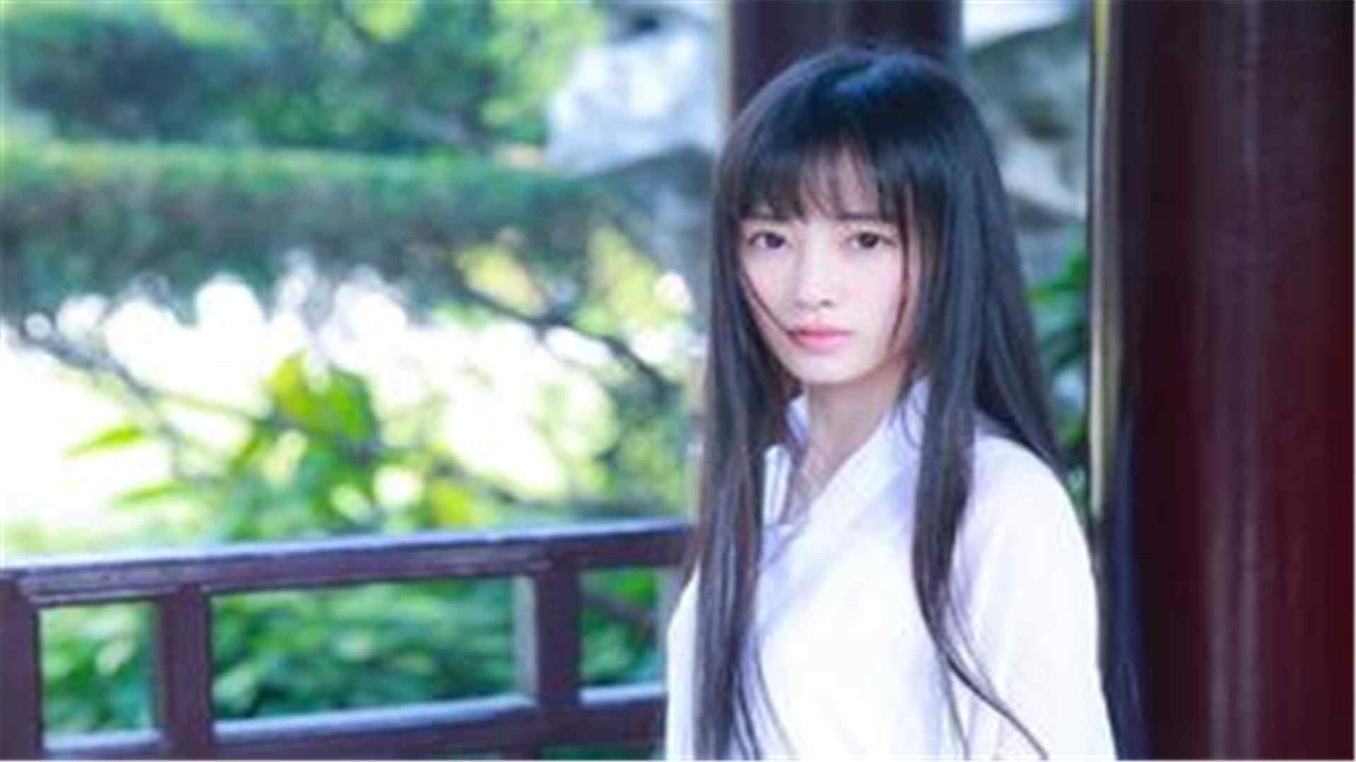 鞠婧祎白衣仙气美少女古装桌面壁纸