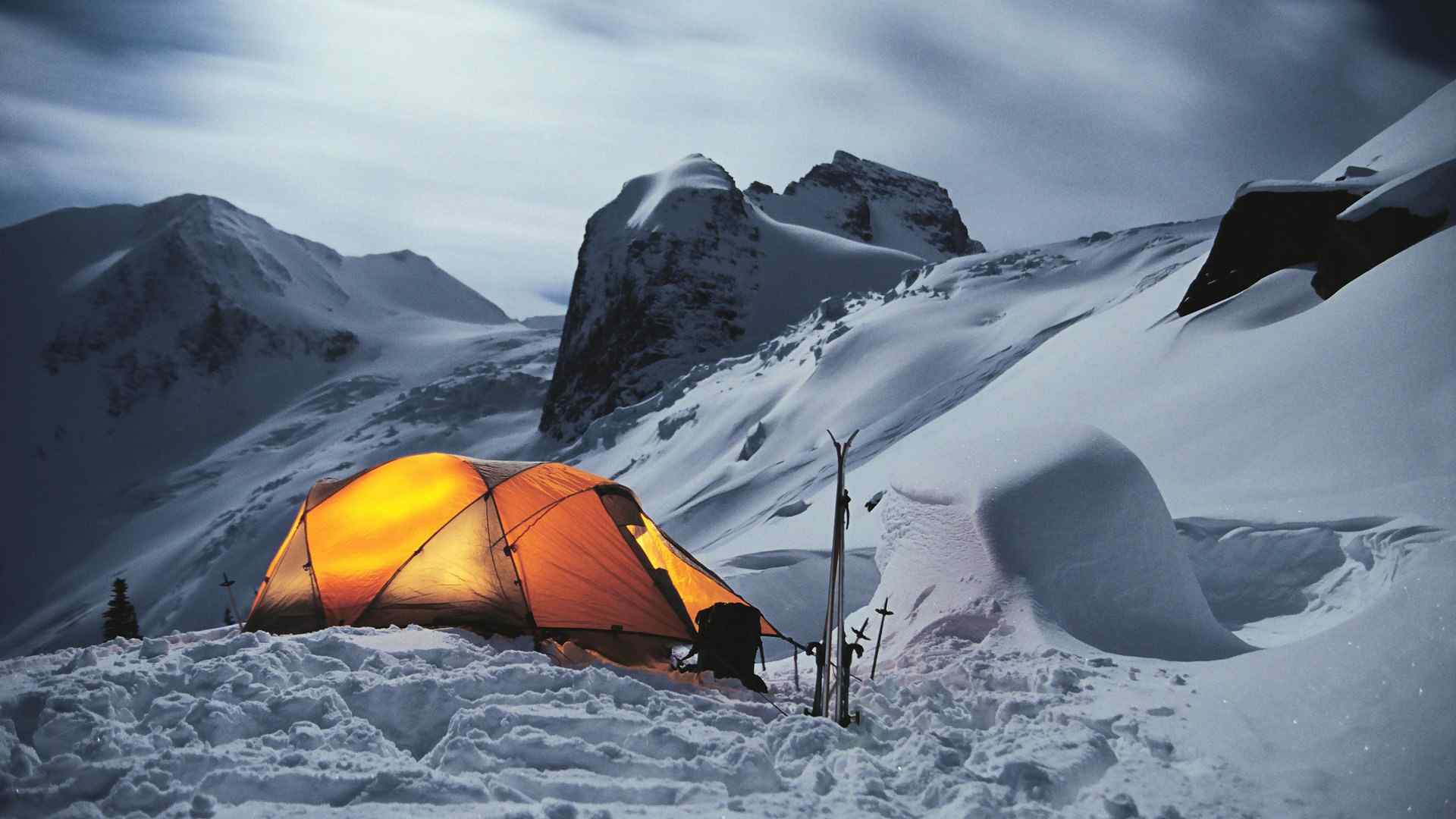 等待滑雪高清壁纸