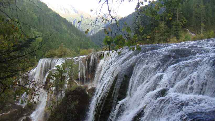 四川旅游九寨沟壮观瀑布高清壁纸