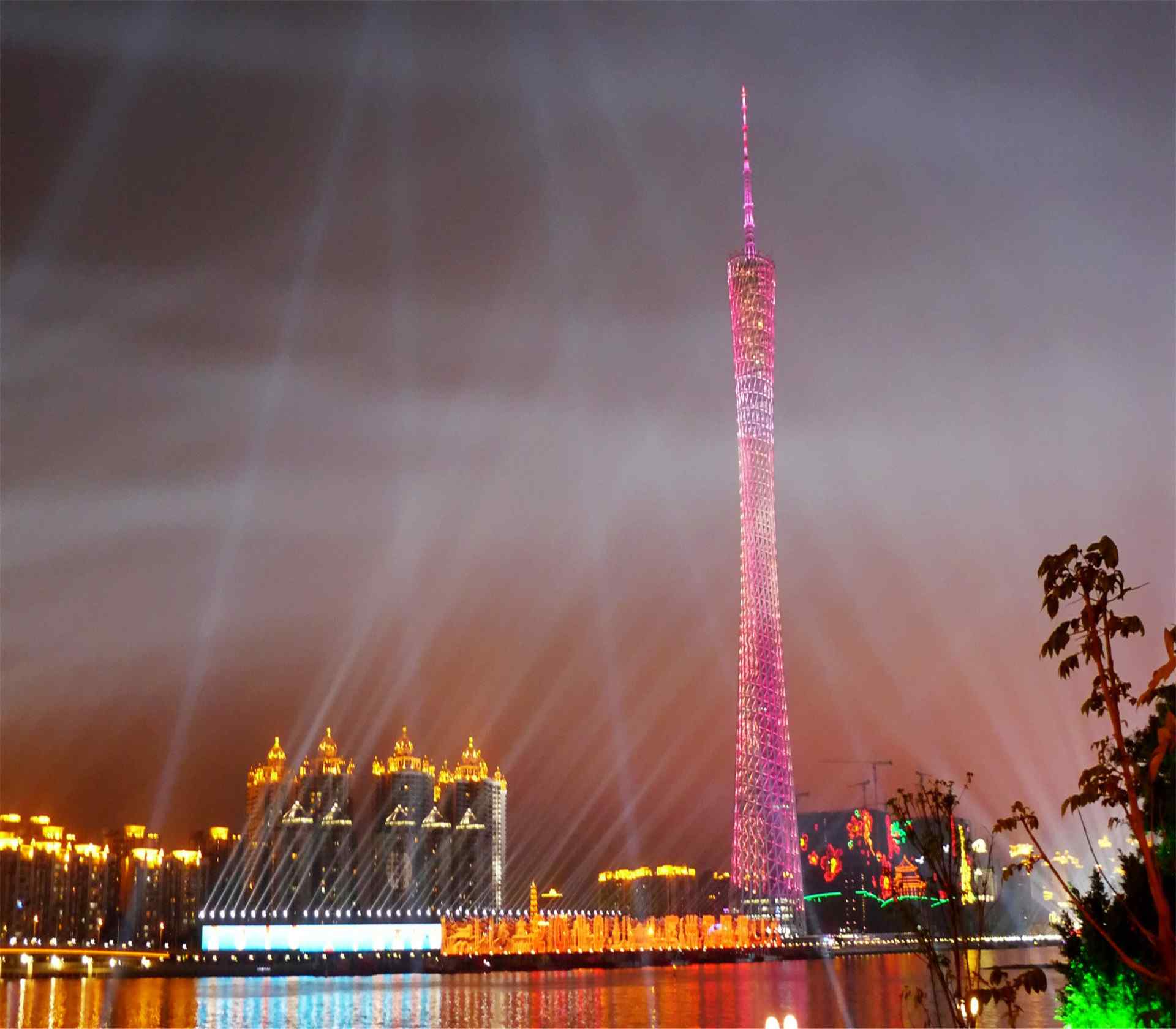 广州塔小蛮腰夜景灯光五彩图片电脑桌面壁纸下载