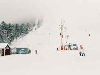 纯净的世界芬兰滑雪场桌面壁纸