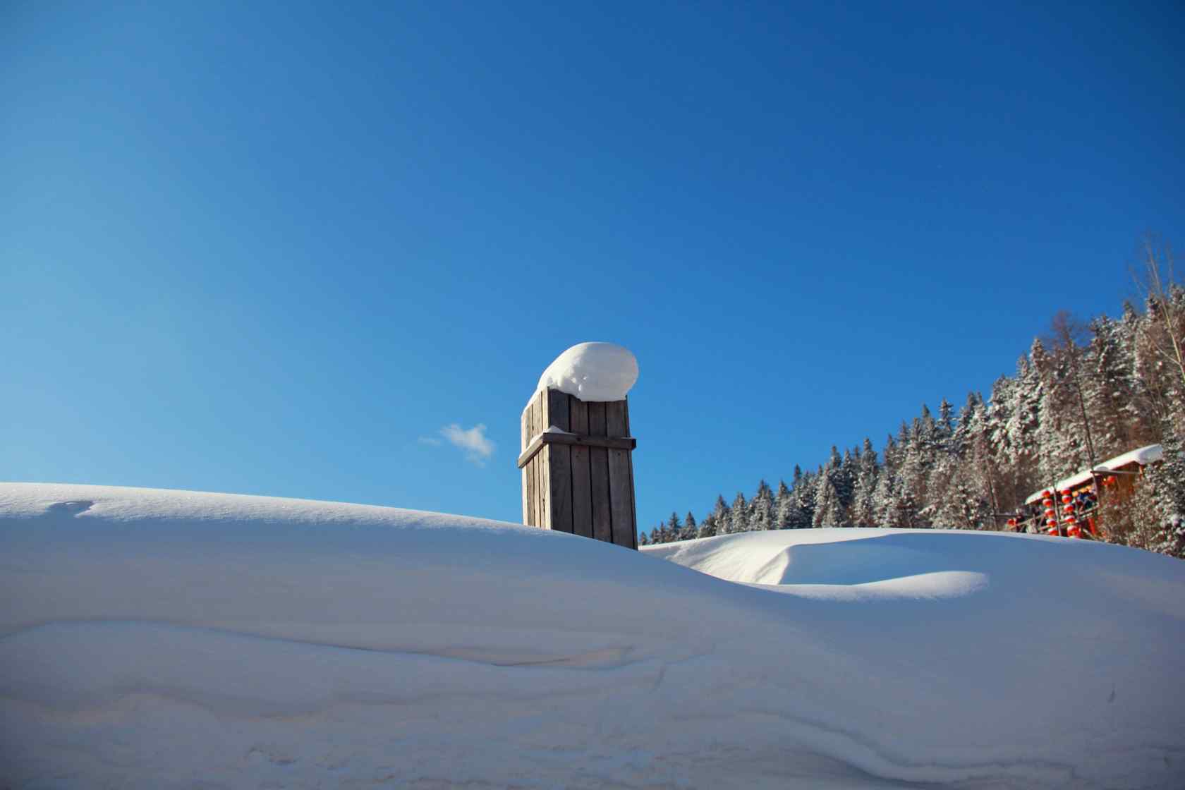 长白山纯白雪景图片高清壁纸下载