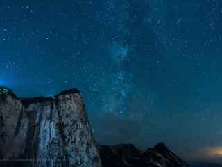 华山夜景桌面壁纸