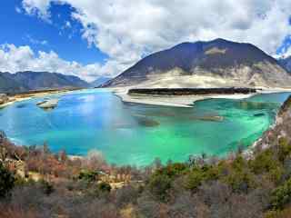 雅鲁藏布江风景图片桌面壁纸