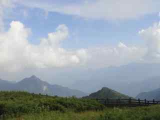 小清新蓝天白云风景图片桌面壁纸