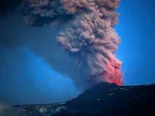 绚丽的冰岛火山爆发图片