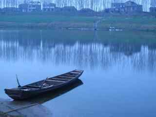 冷色调洞庭湖风景桌面壁纸