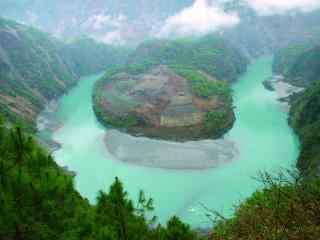 美丽清澈的怒江转弯口风景