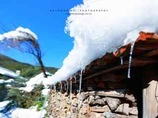 莫干山上房屋上厚厚积雪桌面壁纸