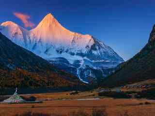 中国最美山峰之三神山风景图片