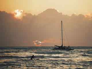 黄昏夕阳下的夏威夷海边风景壁纸