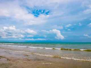 青海湖上蓝天风景图片壁纸