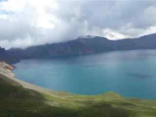 美丽的长白山天池风景壁纸